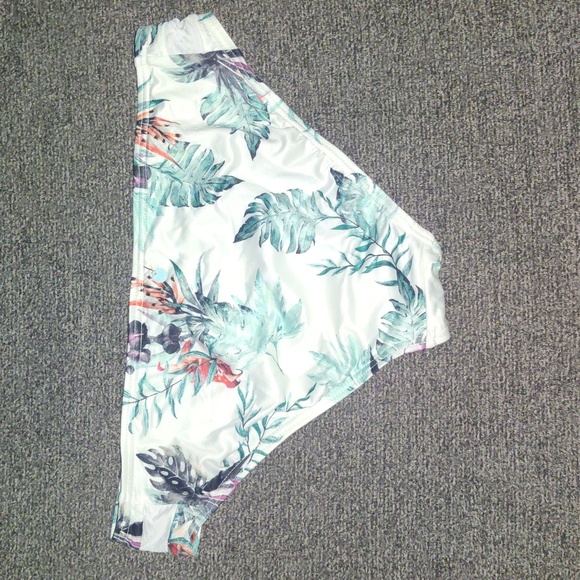 Roxy bikini bottom - Picture 2 of 3